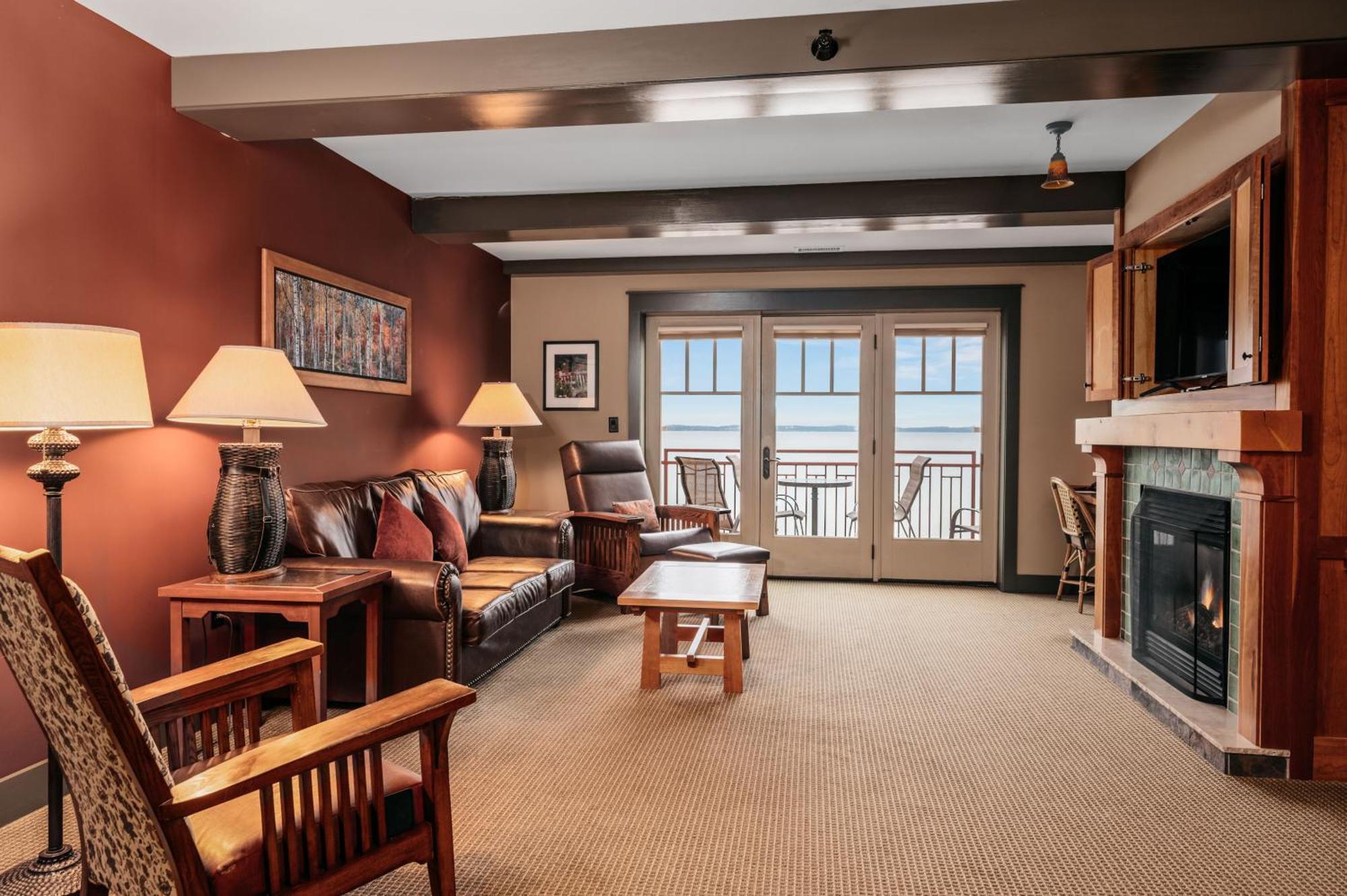 Tamarack Lodge Traverse City Phòng bức ảnh