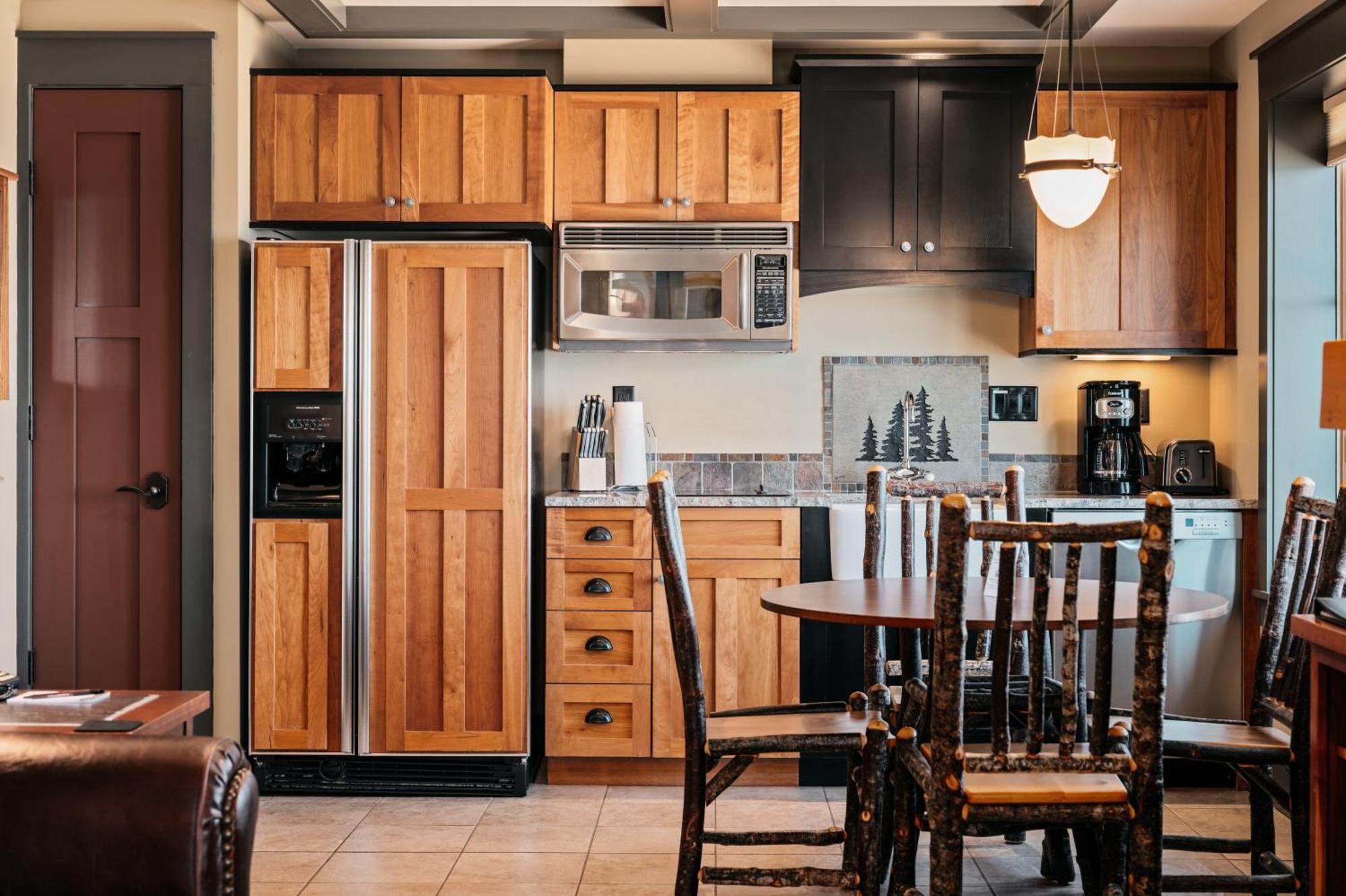 Tamarack Lodge Traverse City Phòng bức ảnh